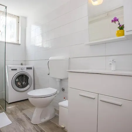 Feriehus Family Friendly House With A Swimming Pool Basarinka, - 14663 *