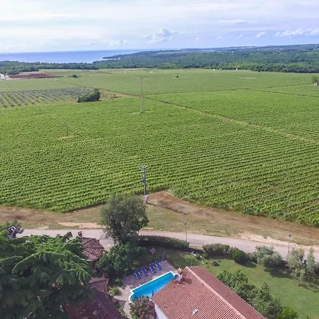 Family Friendly House With A Swimming Pool Basarinka, - 14663 * ポレッチ