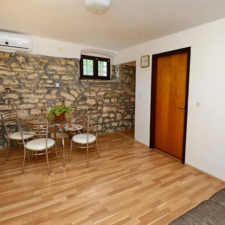 Holiday home Family Friendly House With A Swimming Pool Basarinka, - 14663