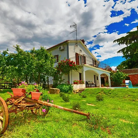 Family Friendly House With A Swimming Pool Basarinka, - 14663 Пореч
