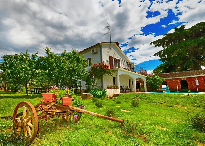 Family Friendly House With A Swimming Pool Basarinka, - 14663 Пореч